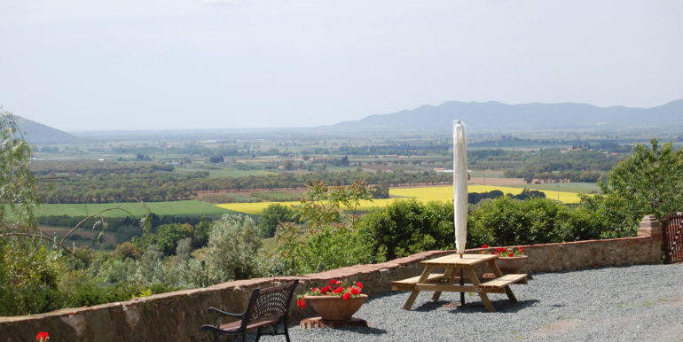 vendita agriturismo poggio oliveto matremma toscana - concetta relli luxury real estate 03a